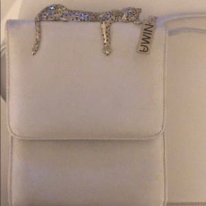 Nima Silver cross strap purse